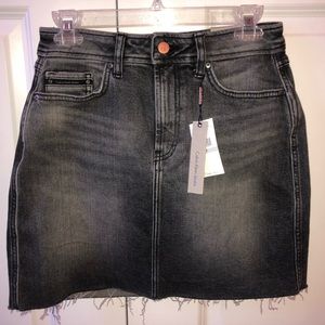 NWT Calvin Klein black/ grey skirt